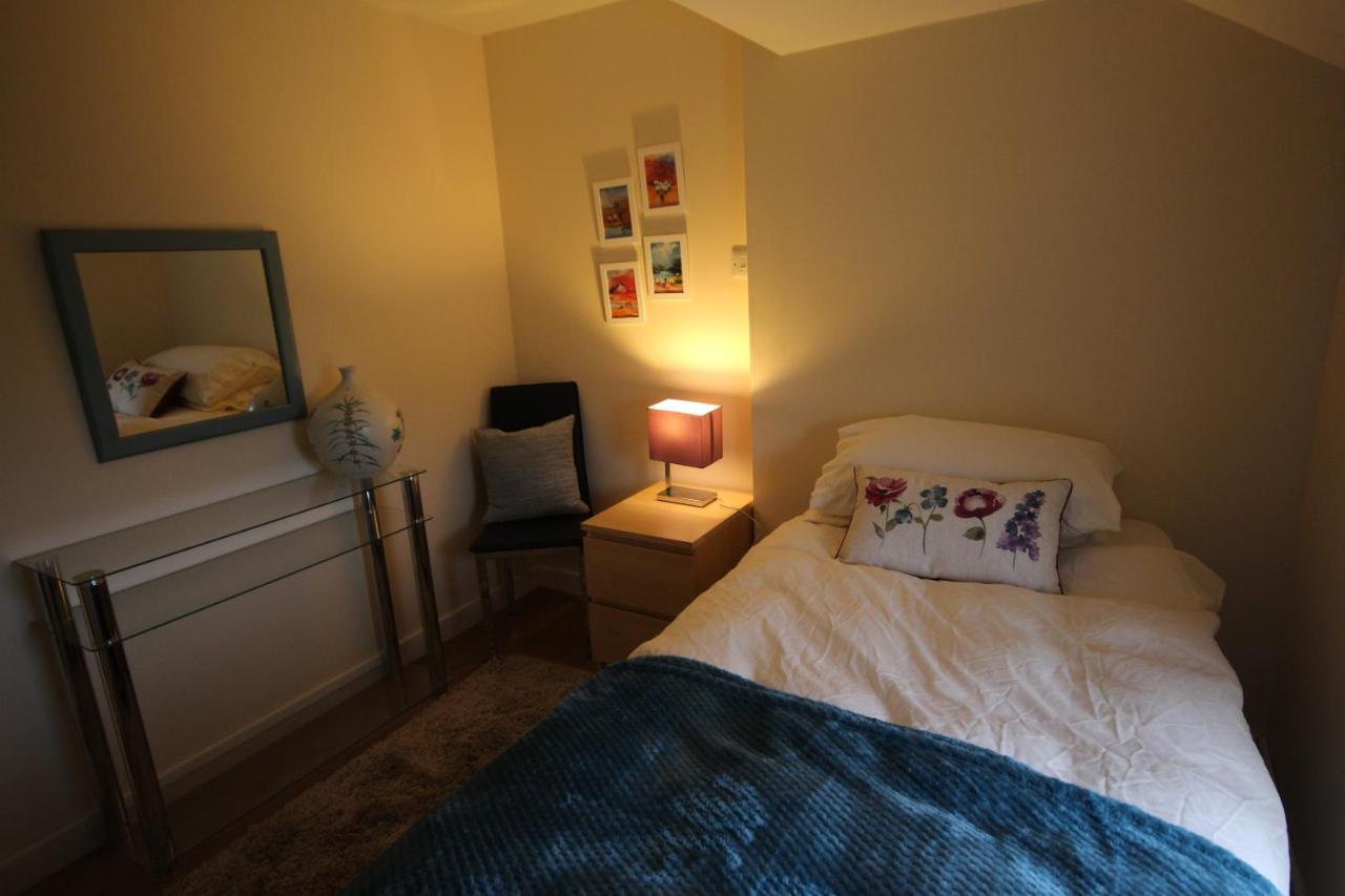 Easter Arr Courtyard Apartment Нэрн Экстерьер фото