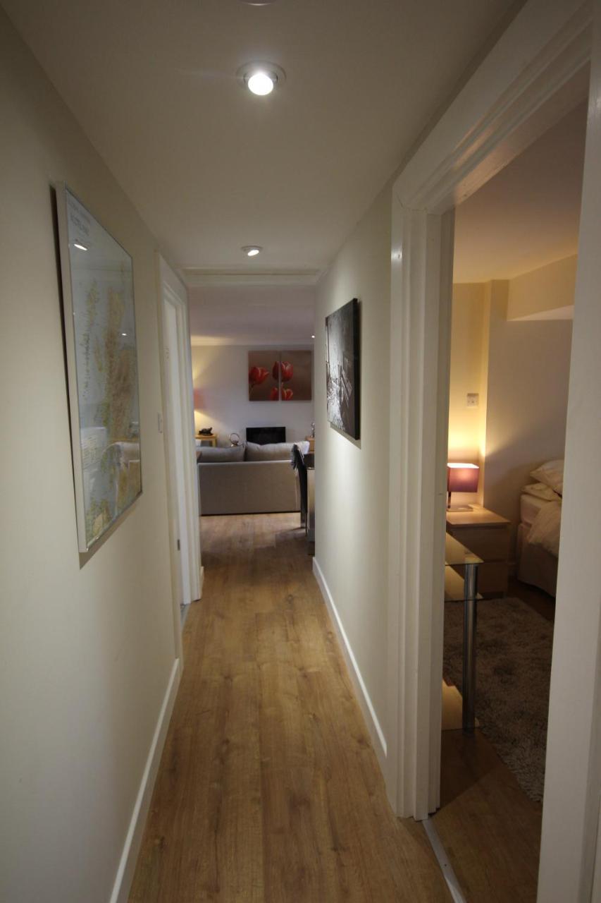 Easter Arr Courtyard Apartment Нэрн Экстерьер фото